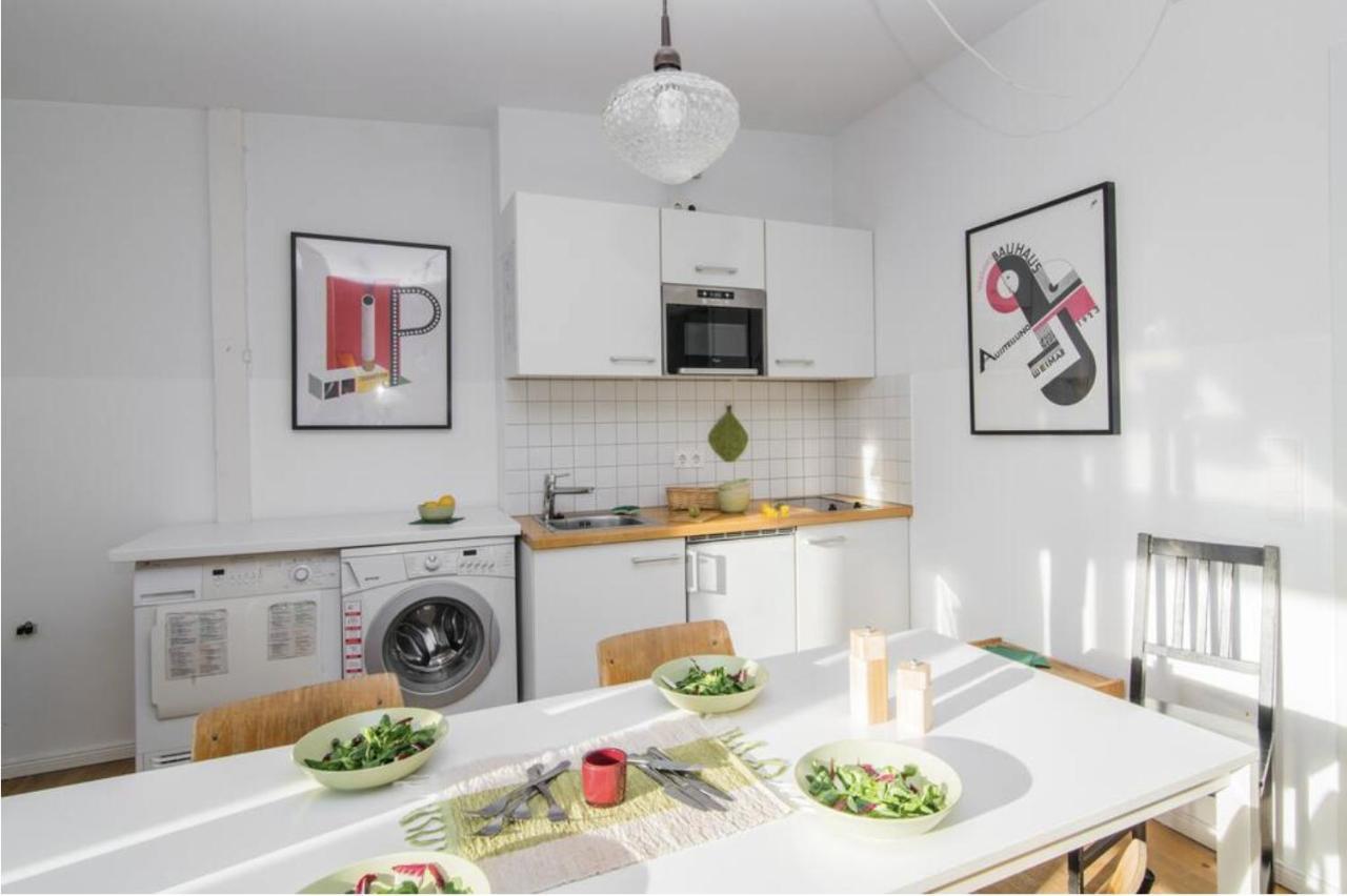Mooeve Friedrichs Mid Apartment Berlin Bagian luar foto